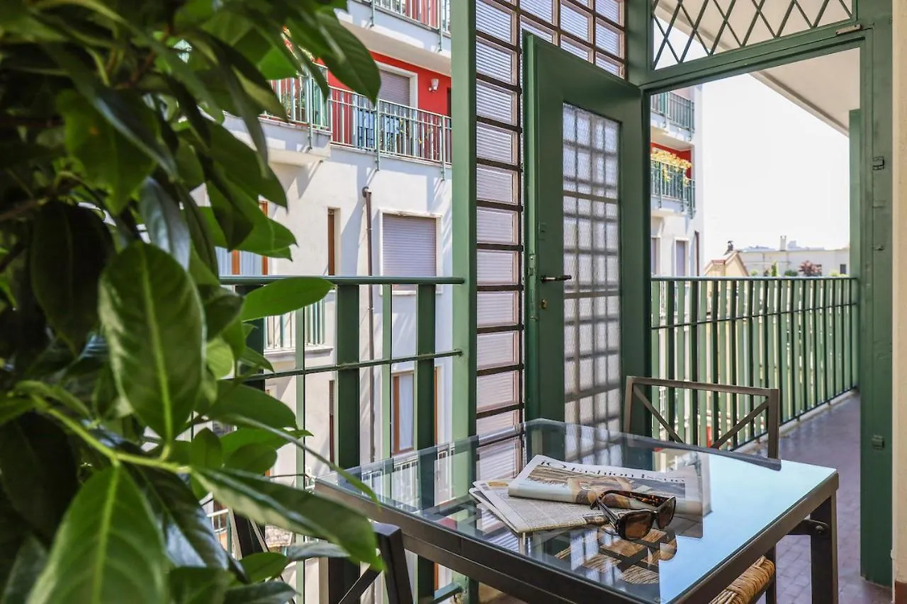 Contempora - Cavallotti 13 - A65 Milán Itálie